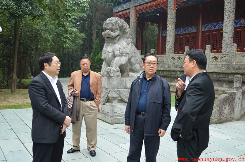 10月22日下午,原国土资源部部长孙文盛,原省警卫局政委李宪洲来